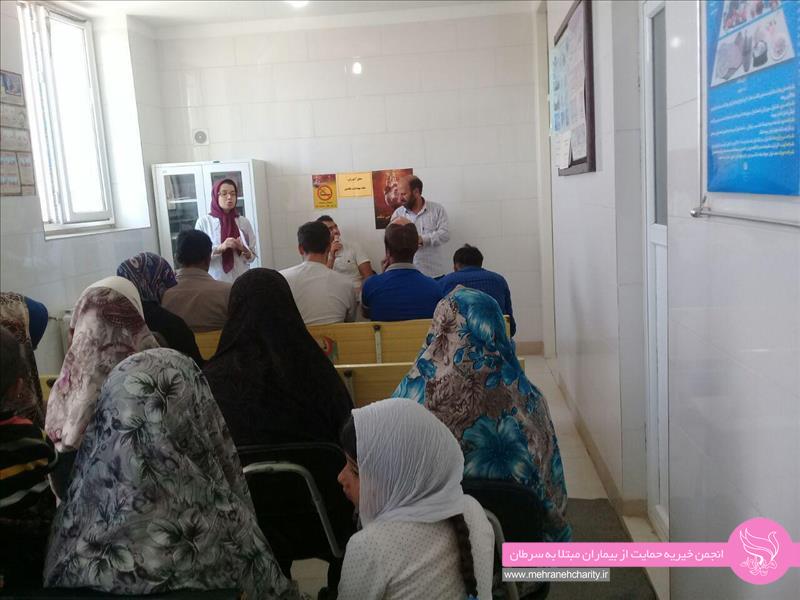 تشکیل جلسات پیشگیری از سرطان مهرانه در عمق روستاهای خدابنده/538 نفر از مردم تحت پوشش خدمات آموزشی قرار گرفتند