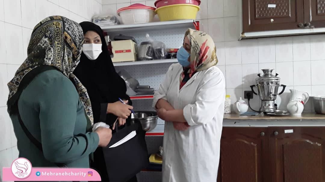 بازدید مسئول بهداشت شهرستان خانم محمدی، از دفتر کمیته بانوان مهرانه