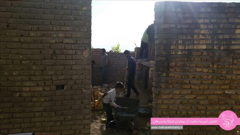خیرین مهرانه ای برای ساخت منزل بیمار مبتلا به سرطان مهرانه در روستای "وننق" زنجان حضور یافتند