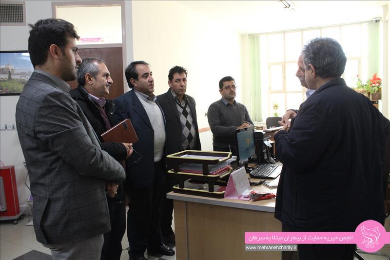 اعضای هیئت مدیره انجمن حمایت از بیماران مبتلا به سرطان  "سکا" شهرستان سقز استان کردستان از کلینیک تخصصی و دفاتر مهرانه در شهر زنجان بازدید کردند