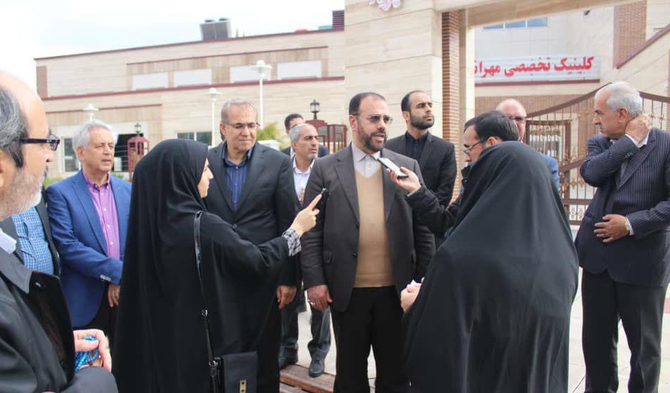 بازدید امیری، معاون پارلمانی رئیس جمهور در مجلس شورای اسلامی از مهرانه