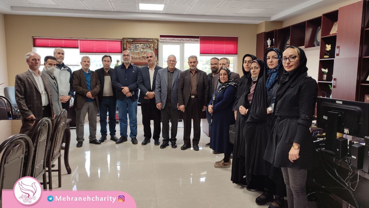 بازدید هیئت اجرایی دفتر صائین قلعه و دندی مهرانه از دفاتر و کلینیک رادیوتراپی مهرانه