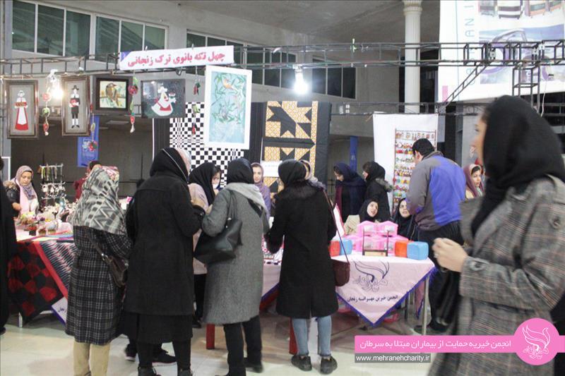 نخستین حضور کمیته بانوان مهرانه در نمایشگاه دست آفریده های بانوی ایرانی